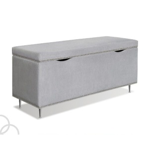 Lisa C penkki säilytystilalla