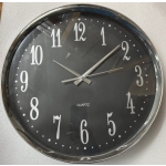 Metallook 41 Seinäkello hopea/musta